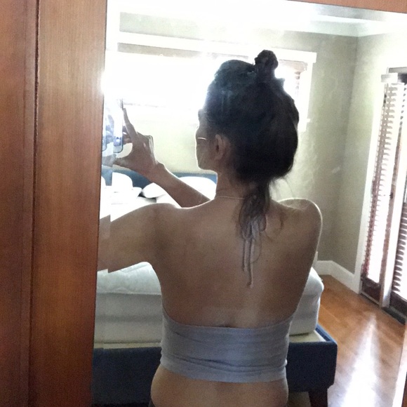 Halter top - Picture 2 of 2